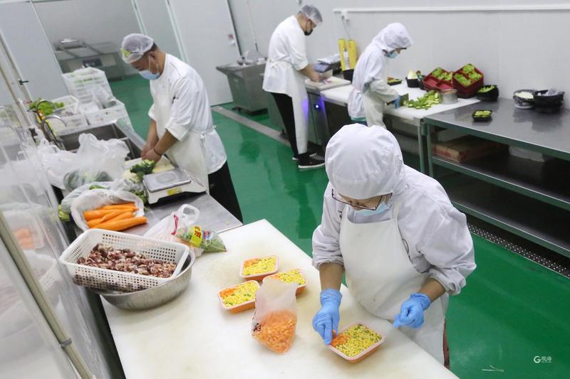 預制菜成為島城家庭餐桌的新選擇 青企加碼布局，培育特色品牌與餐飲管理新生態
